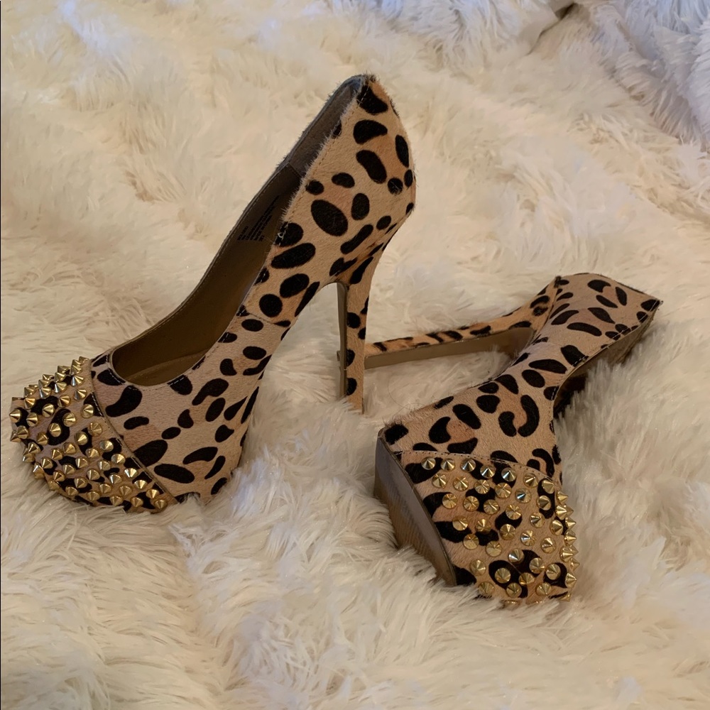 Steve Madden ‘Bolddd’ Leopard Heels